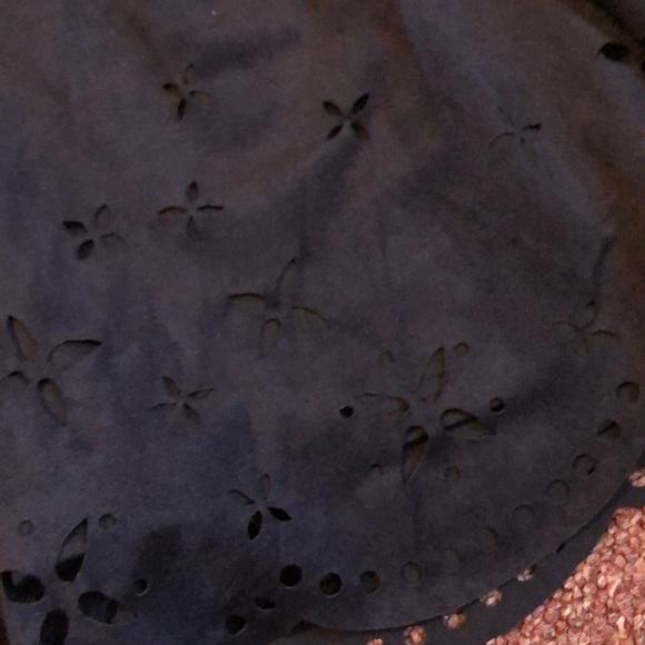 Velvet Shorts - Picture 2 of 3